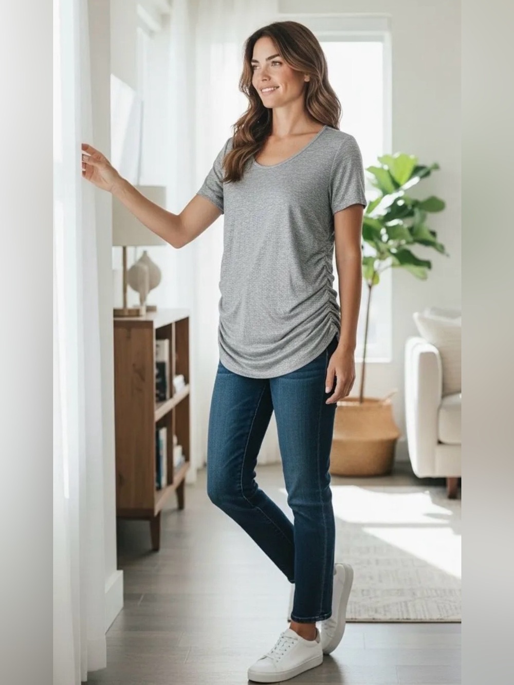 Lyssé Metallic Grey Ruched
Side Short Sleeve Scoop Neck
Mini Dress